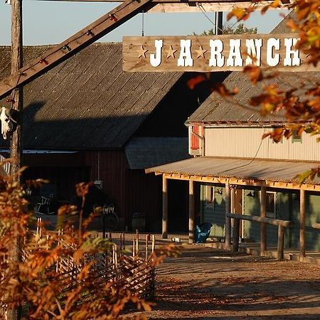 J A Ranch Bed & Breakfast Stromsnasbruk Esterno foto